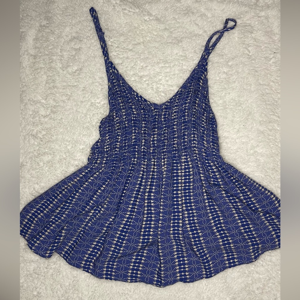 Kylie & Kendall Women's Navy and White Tank Top| Size:M